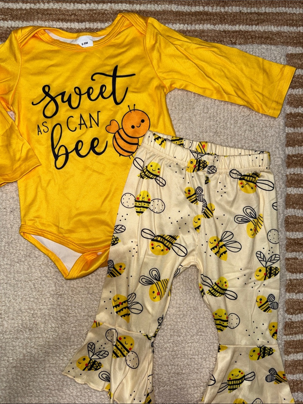 Sweet as Can Bee 2 Piece Baby Outfit Set Ruffle Pants Yellow Bee Print 6-9M